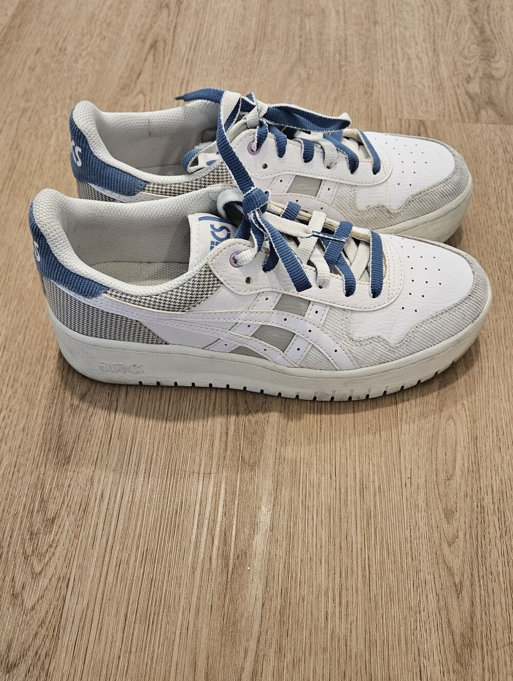 Asics White and Blue Low-Top Sneakers